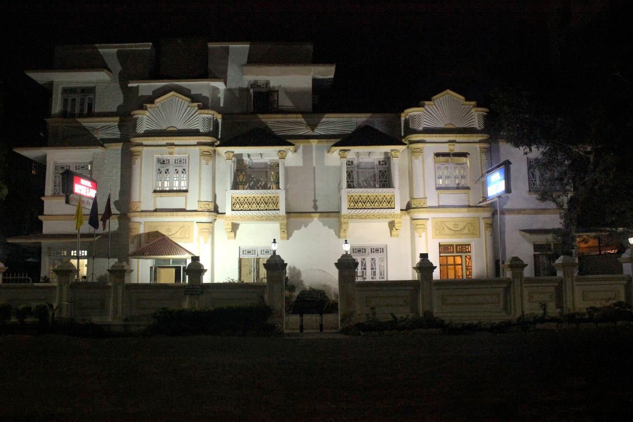 Hotel Homeland Πούνε Εξωτερικό φωτογραφία