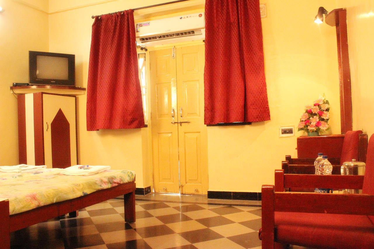 Hotel Homeland Πούνε Εξωτερικό φωτογραφία